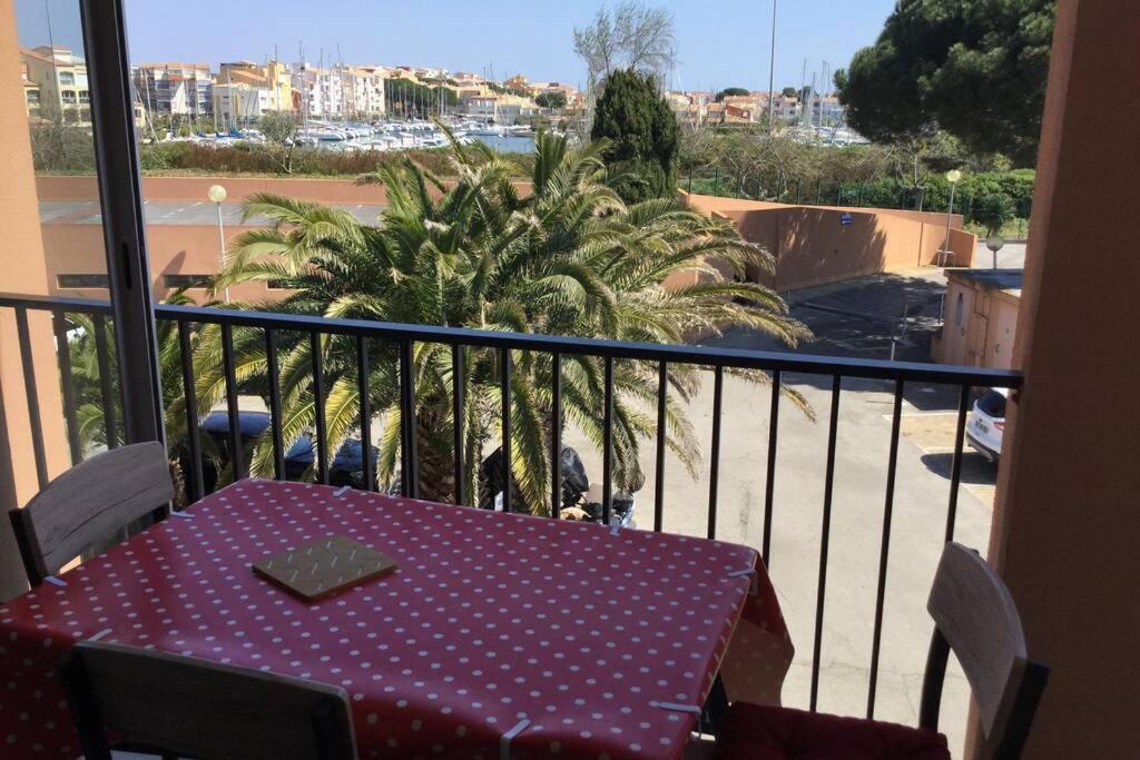 Studio Avec Climatisation Wifi Parking Piscine Agde Exteriér fotografie